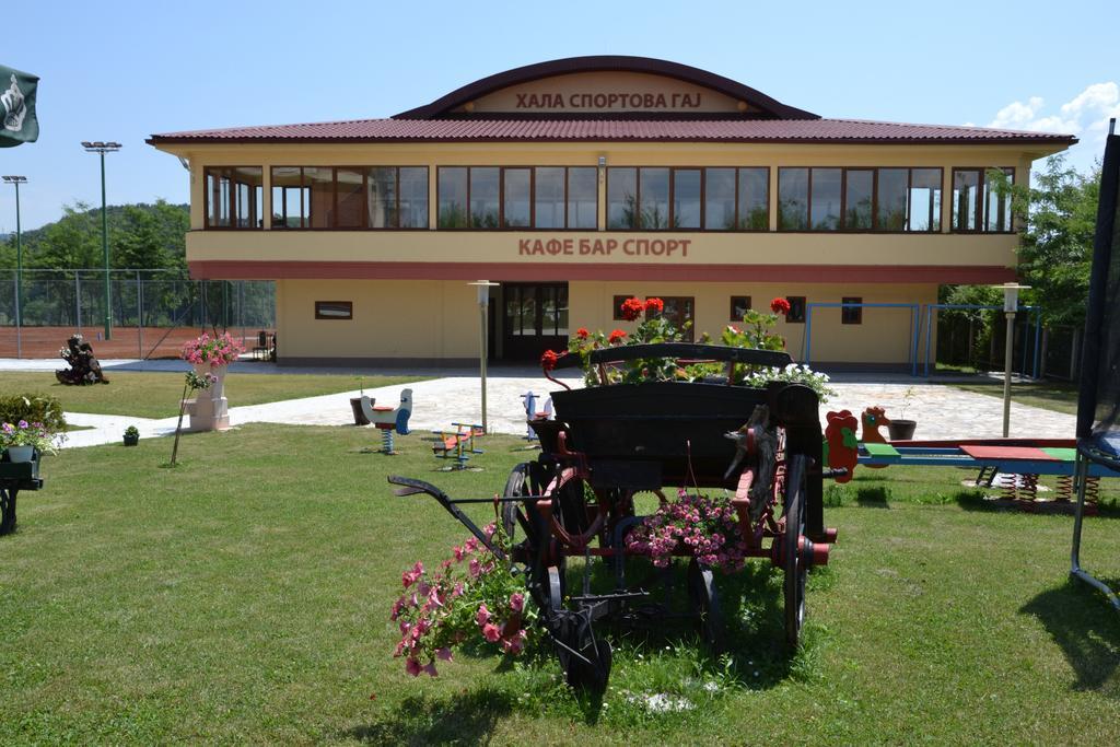 Hotel Ravni Gaj Knic Extérieur photo
