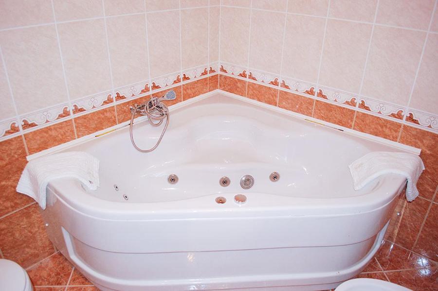 Hotel Ravni Gaj Knic Extérieur photo